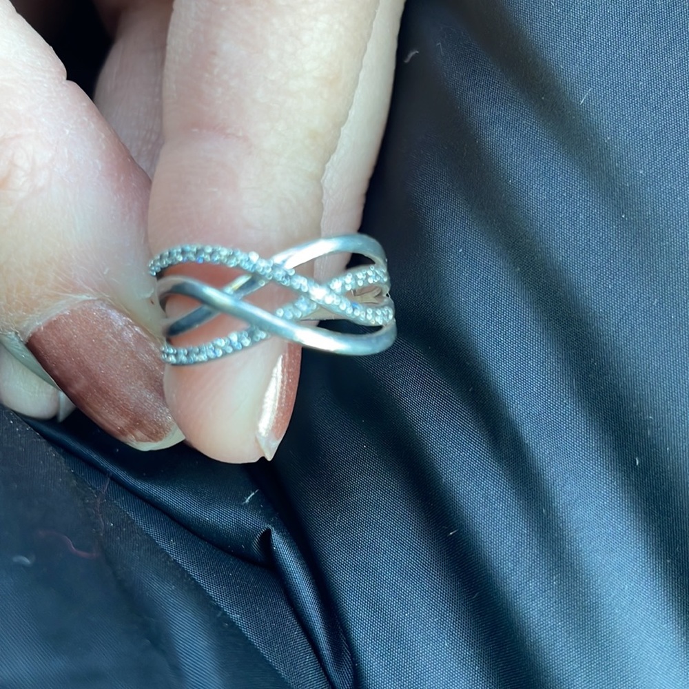 Diamond ring - Picture 4 of 4